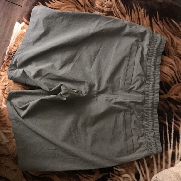 Gap Mens 7" Inseam Gray Easy Shorts Drawstring Pull On Elastic Waistband - Picture 1 of 8